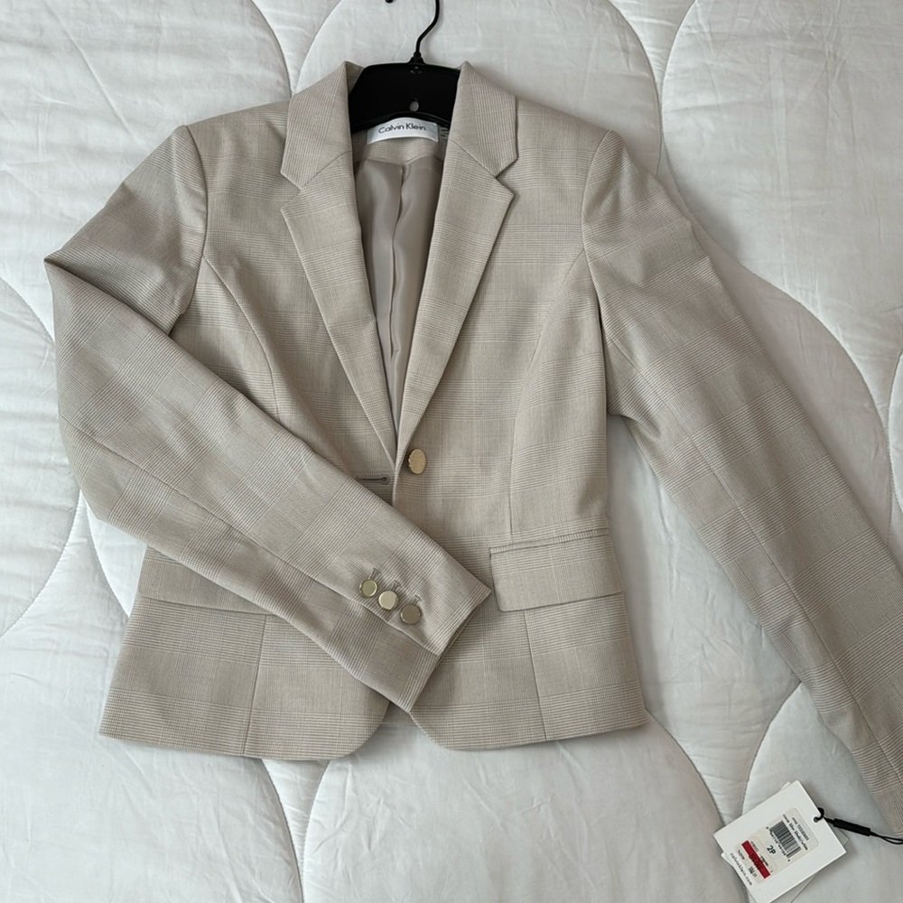 Calvin Klein beige blazer, size 2P